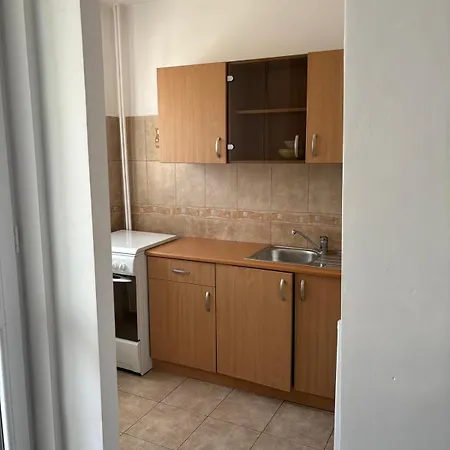 Διαμέρισμα K - Garsoniera Pat Dublu Si Canapea Extensibila
